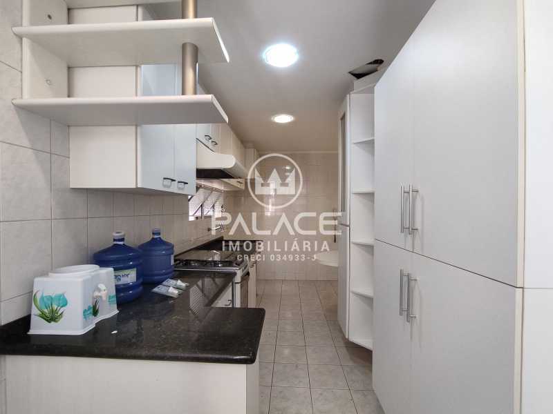 Apartamento para alugar com 2 quartos, 72m² - Foto 25