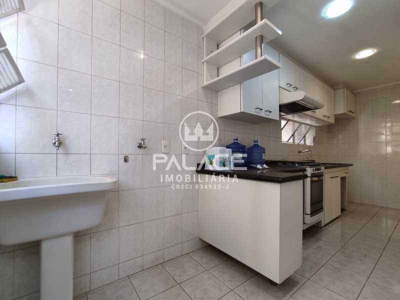 Apartamento para alugar com 2 quartos, 72m² - Foto 24