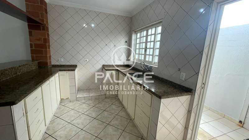 Casa à venda com 2 quartos, 145m² - Foto 9