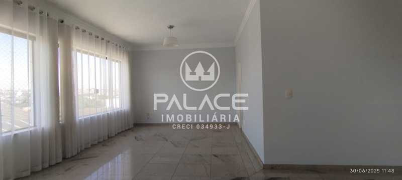 Casa de Condomínio para alugar com 3 quartos, 300m² - Foto 4