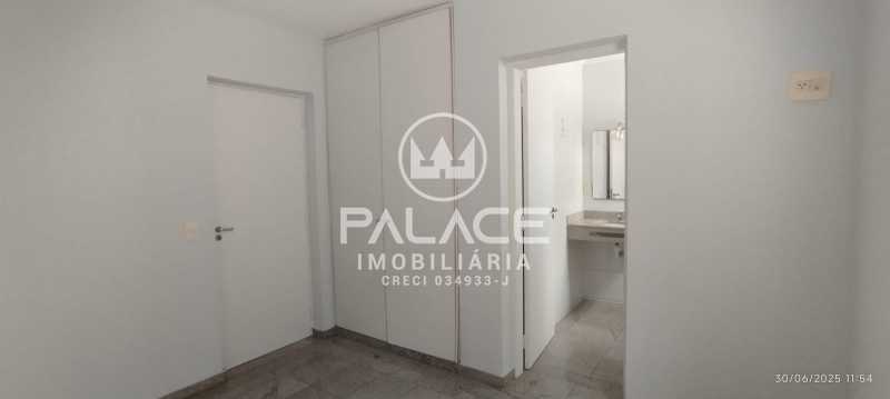 Casa de Condomínio para alugar com 3 quartos, 300m² - Foto 22