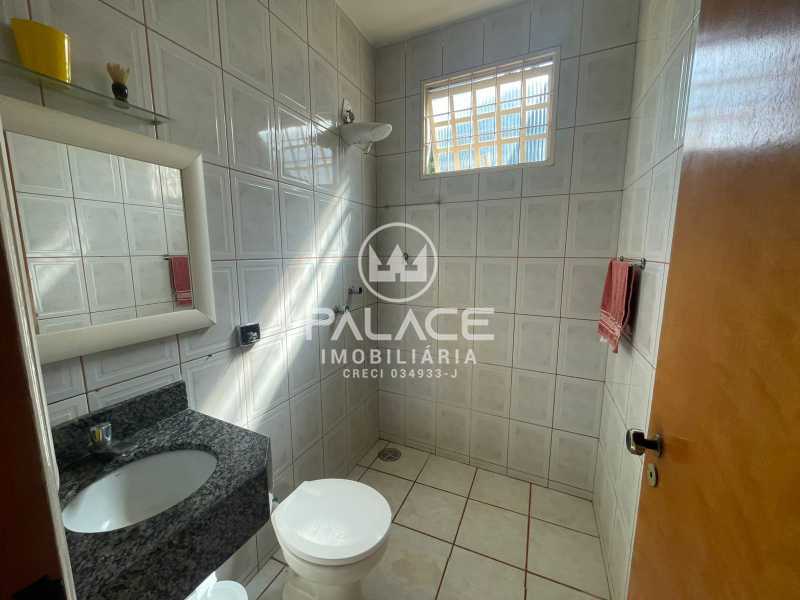 Casa para alugar com 4 quartos, 228m² - Foto 23