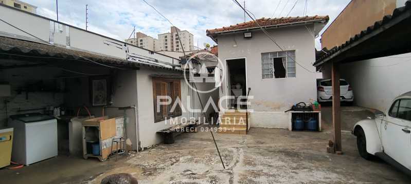 Casa à venda com 2 quartos, 140m² - Foto 4