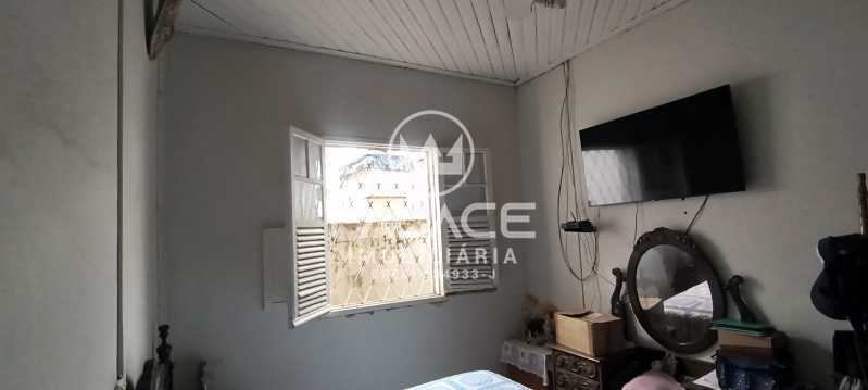 Casa à venda com 2 quartos, 140m² - Foto 8
