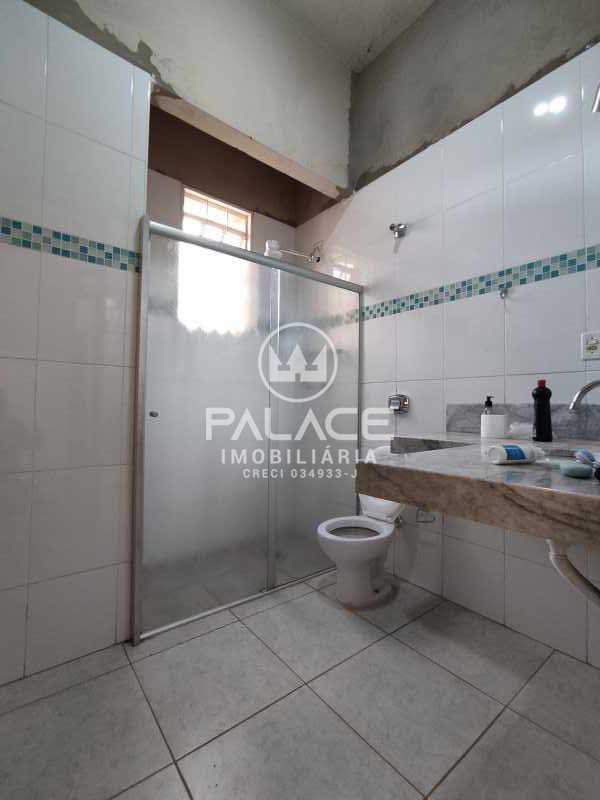 Casa para alugar com 4 quartos, 197m² - Foto 11