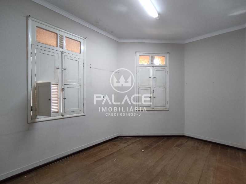 Casa para alugar com 4 quartos, 197m² - Foto 4