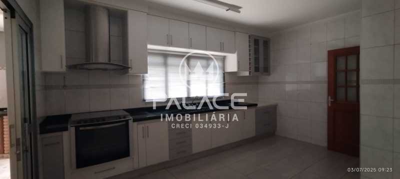 Casa para alugar com 3 quartos, 300m² - Foto 26
