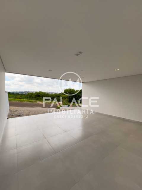 Casa de Condomínio à venda com 3 quartos, 232m² - Foto 3