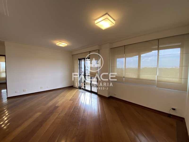 Apartamento à venda com 3 quartos, 255m² - Foto 4