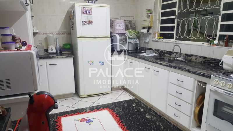 Casa à venda com 2 quartos, 190m² - Foto 20