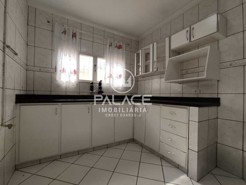 Casa à venda e aluguel com 3 quartos, 128m² - Foto 14