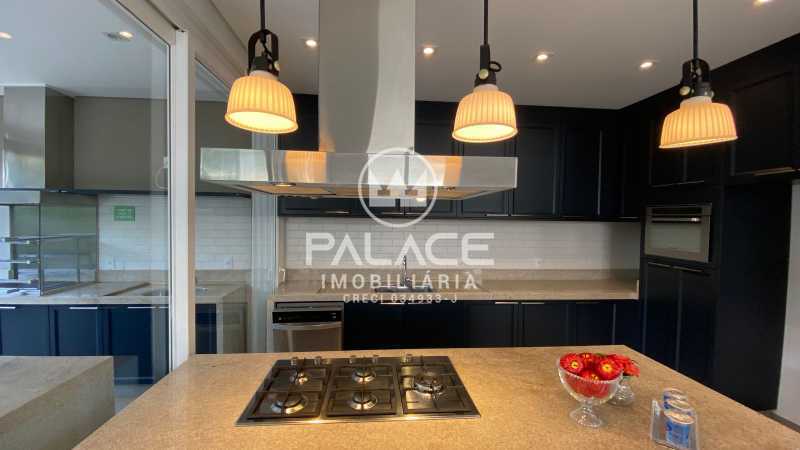 Casa de Condomínio à venda com 3 quartos, 247m² - Foto 3