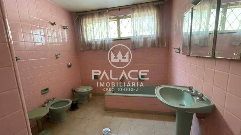 Casa para alugar com 3 quartos, 250m² - Foto 13