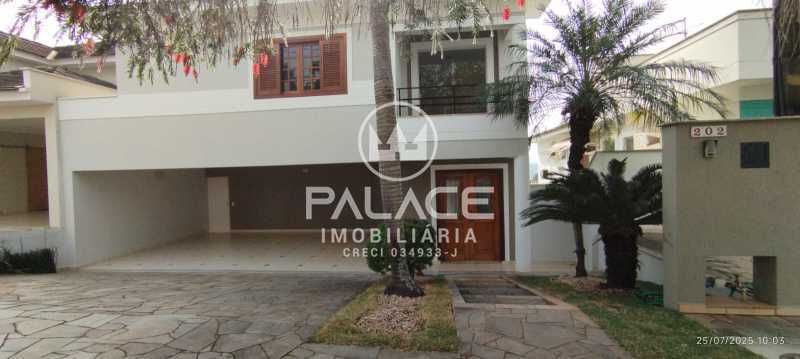 Casa de Condomínio para alugar com 4 quartos, 258m² - Foto 2