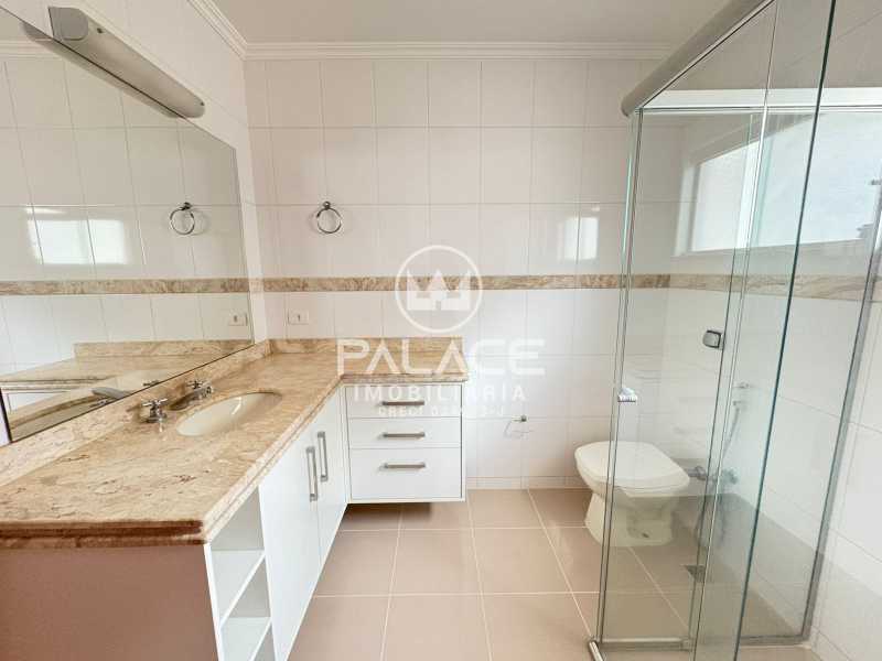 Casa de Condomínio para alugar com 4 quartos, 258m² - Foto 15