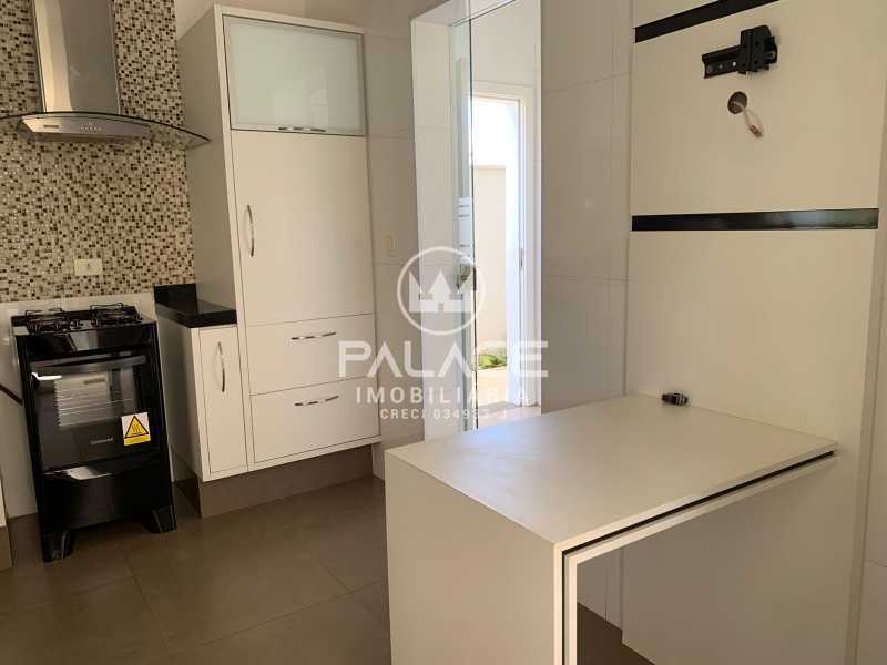 Casa de Condomínio para alugar com 3 quartos, 350m² - Foto 7