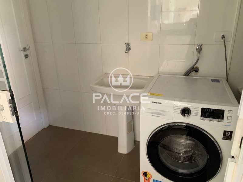 Casa de Condomínio para alugar com 3 quartos, 350m² - Foto 25