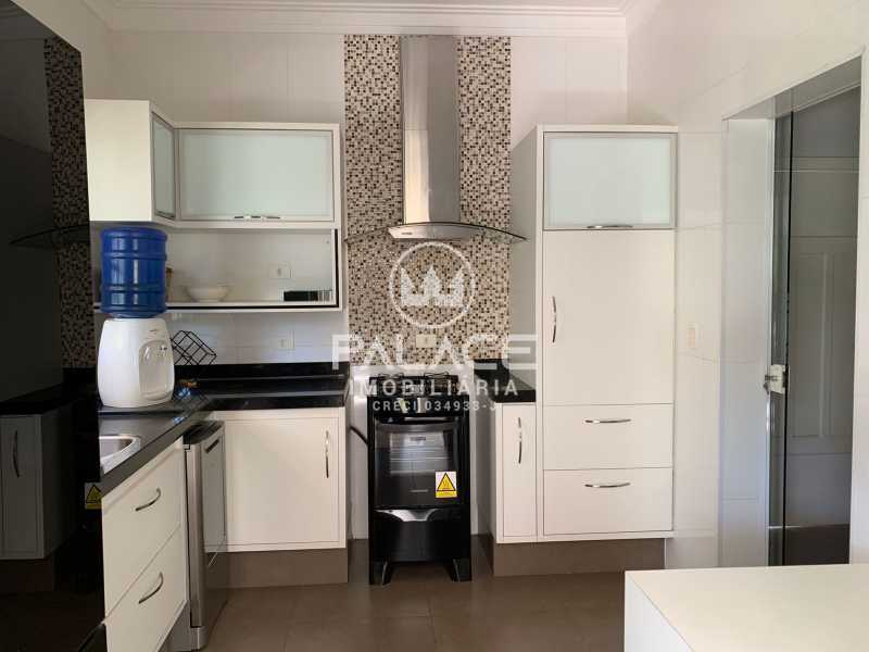 Casa de Condomínio para alugar com 3 quartos, 350m² - Foto 24