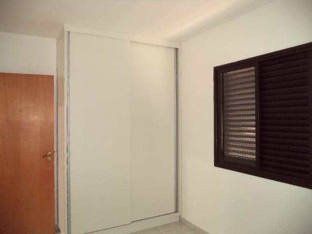 Apartamento à venda com 3 quartos, 70m² - Foto 13