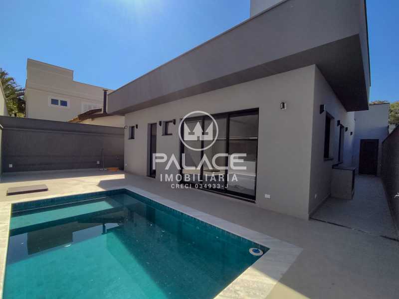 Casa de Condomínio à venda e aluguel com 3 quartos, 225m² - Foto 1