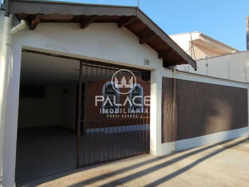 Casa para alugar com 3 quartos, 137m² - Foto 1