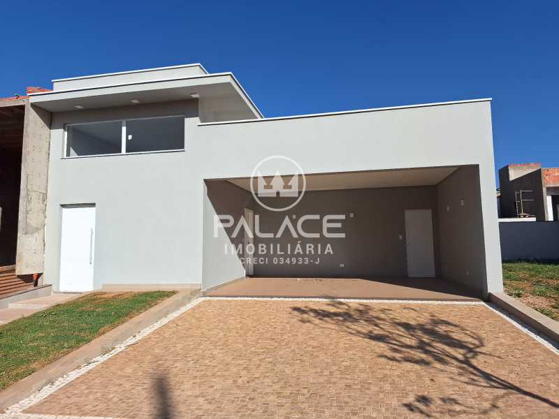 Casa de Condomínio à venda com 3 quartos, 200m² - Foto 1