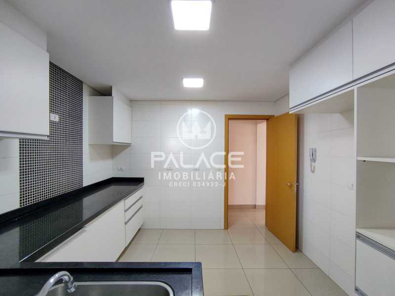 Apartamento à venda com 3 quartos, 118m² - Foto 14