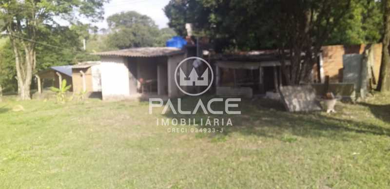 Chácara à venda com 2 quartos, 278m² - Foto 3