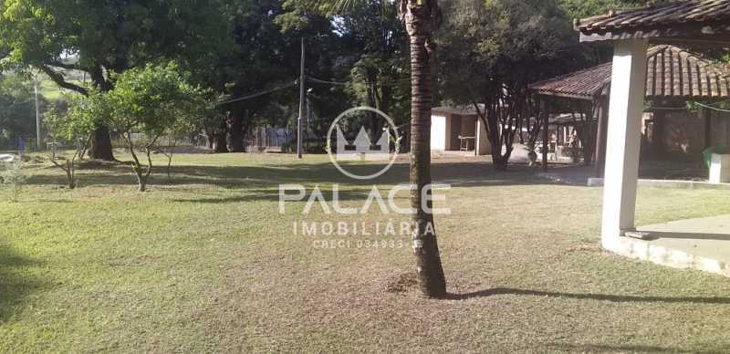 Chácara à venda com 2 quartos, 278m² - Foto 7