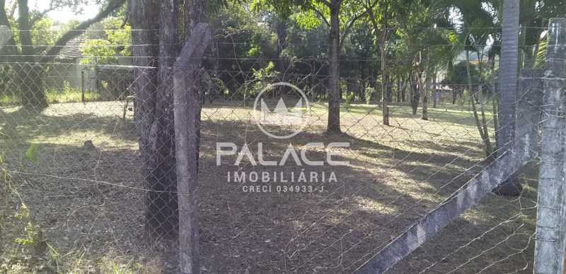 Chácara à venda com 2 quartos, 278m² - Foto 15