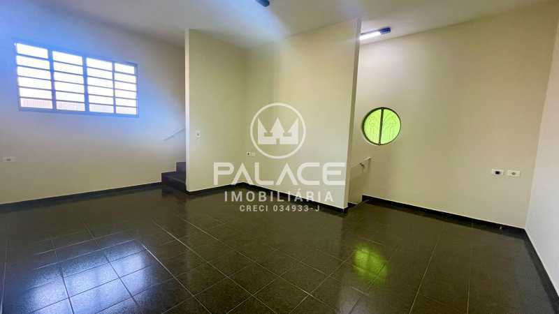 Casa para alugar com 3 quartos, 385m² - Foto 5