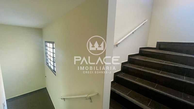 Casa para alugar com 3 quartos, 385m² - Foto 6