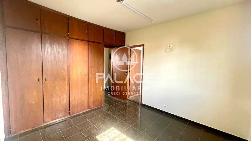 Casa para alugar com 3 quartos, 385m² - Foto 11
