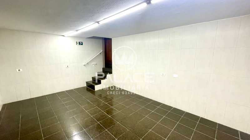 Casa para alugar com 3 quartos, 385m² - Foto 20