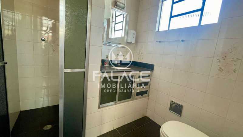 Casa para alugar com 3 quartos, 385m² - Foto 25
