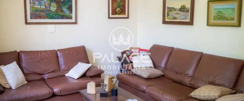 Casa à venda com 3 quartos, 142m² - Foto 1