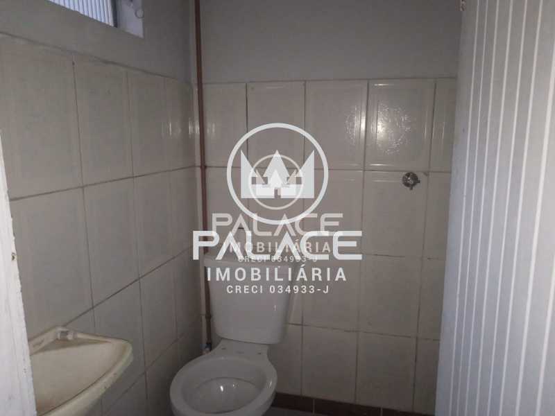 Casa à venda com 2 quartos, 250m² - Foto 3