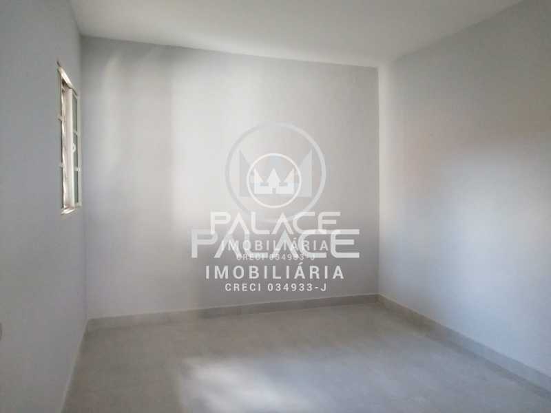 Casa à venda com 2 quartos, 250m² - Foto 4