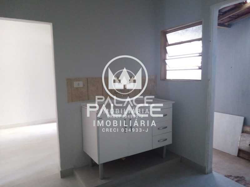 Casa à venda com 2 quartos, 250m² - Foto 7