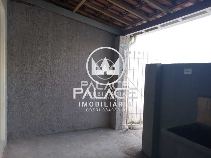 Casa à venda com 2 quartos, 250m² - Foto 9
