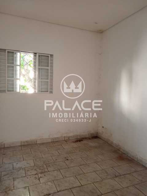Casa à venda com 2 quartos, 250m² - Foto 11
