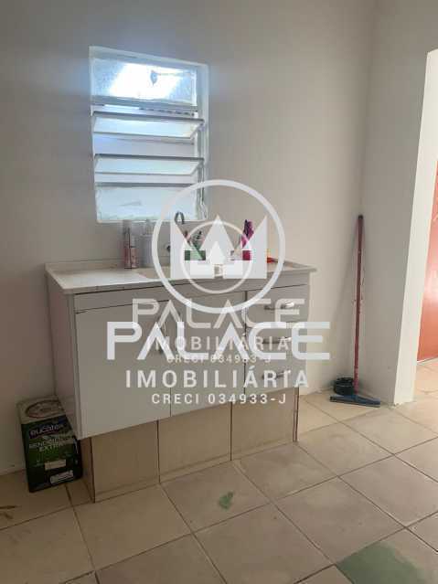 Casa à venda com 2 quartos, 250m² - Foto 25