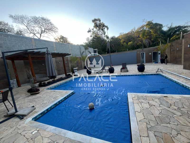 Casa à venda e aluguel com 3 quartos, 300m² - Foto 17