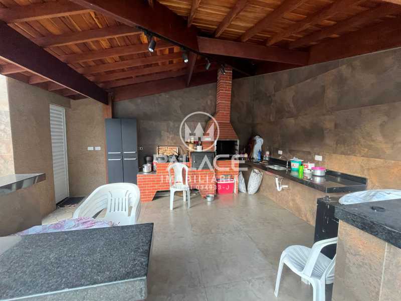 Casa à venda e aluguel com 3 quartos, 300m² - Foto 16