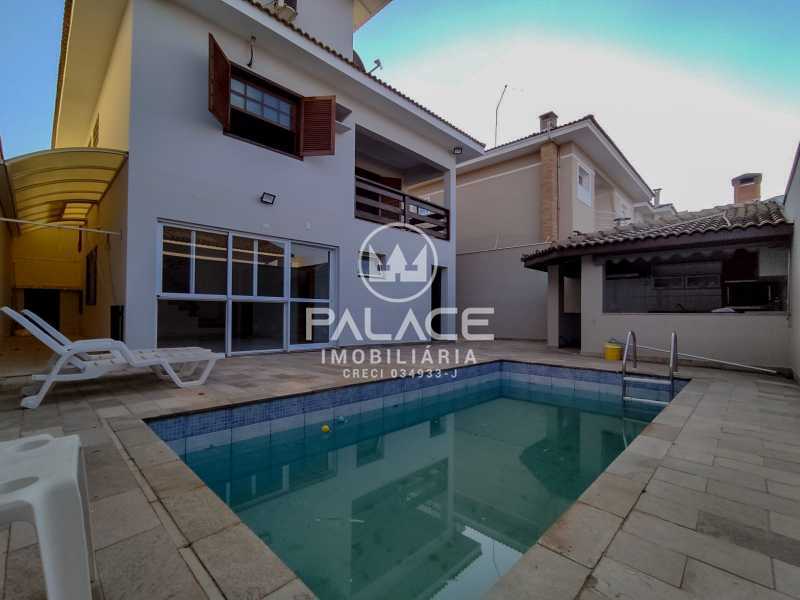 Casa de Condomínio à venda e aluguel com 3 quartos, 205m² - Foto 1