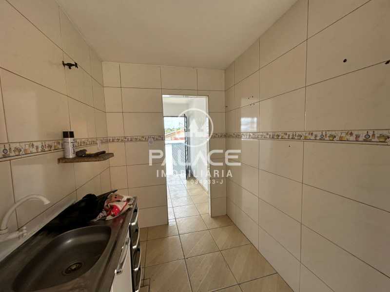 Casa para alugar com 3 quartos, 38m² - Foto 17