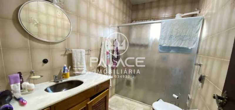 Casa à venda com 5 quartos, 233m² - Foto 11