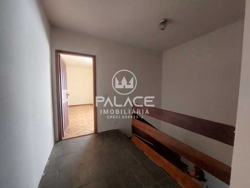 Casa para alugar com 2 quartos, 135m² - Foto 17