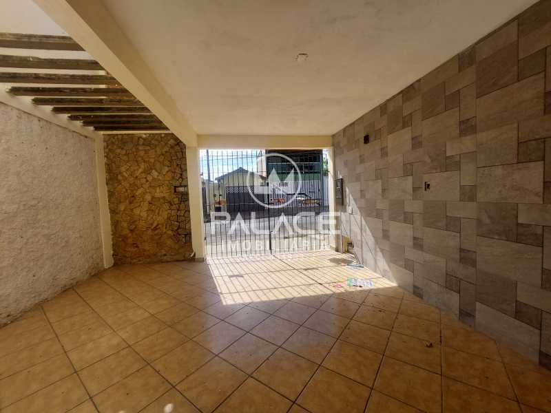 Casa para alugar com 2 quartos, 135m² - Foto 1