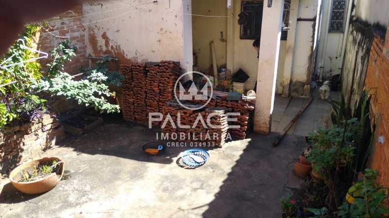 Casa à venda com 2 quartos, 120m² - Foto 3